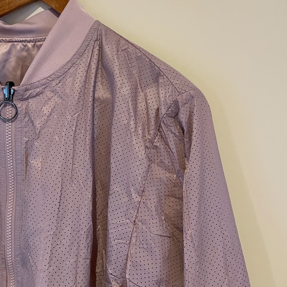 Fabletics Eva Bomber Jacket. Reversible. Rose Gold Size Medium - Picture 5 of 10